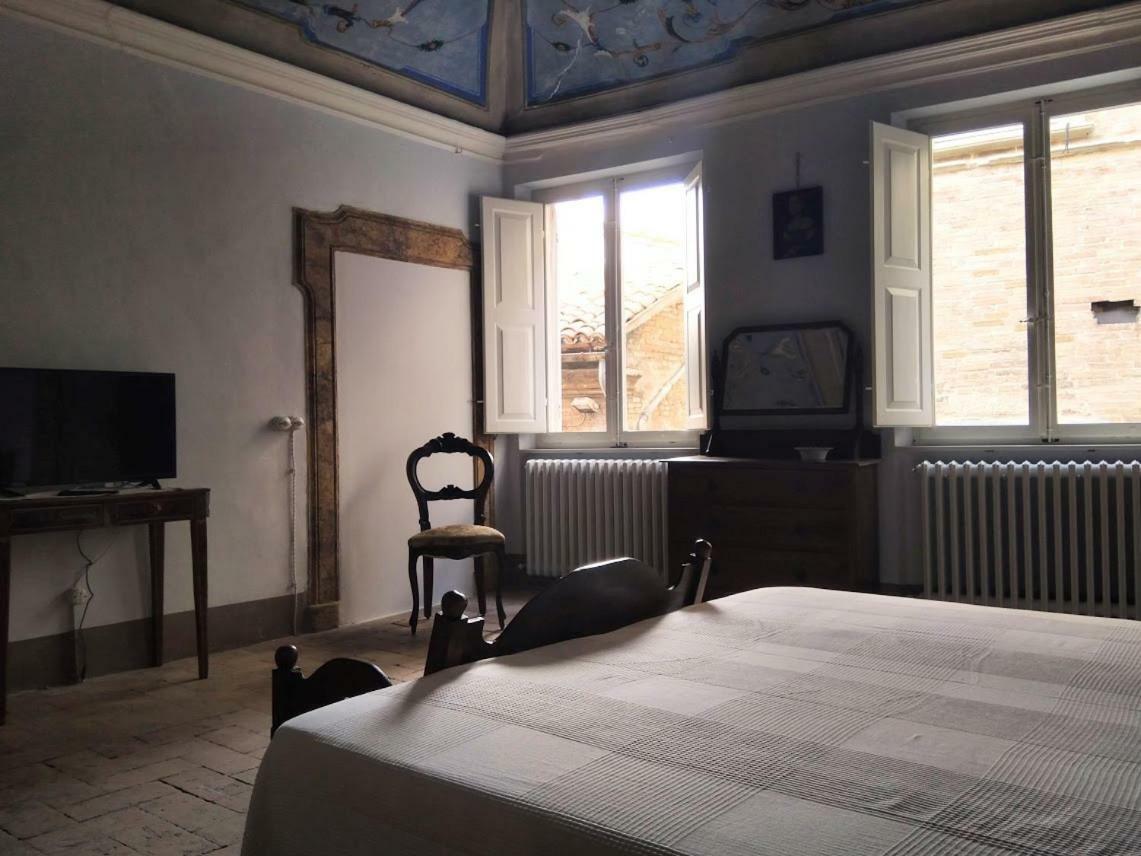 Residenza Storica Volta Della Morte Урбино Екстериор снимка
